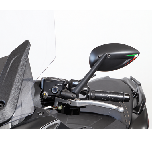 Specchietto Viper Machete CNC montato su Yamaha T-MAX 560