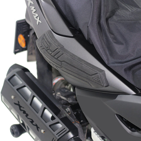 Schwarze seitliche Verkleidungsschutzteile für Yamaha XMAX 250 / XMAX 300 / XMAX 400 2018-2022