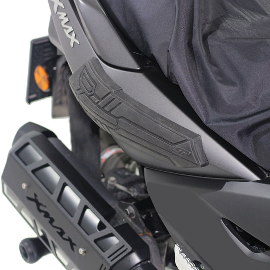 Protezioni Carene Laterali Nere per Yamaha XMAX 250 / XMAX 300 / XMAX 400 2018-2022