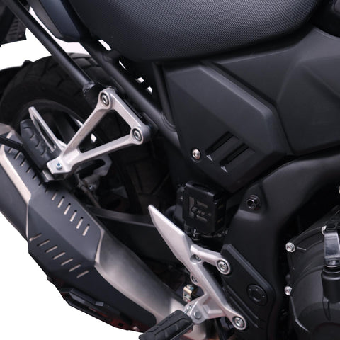 Protezione Serbatoio Liquido Freni Nera per Honda NX500 2025