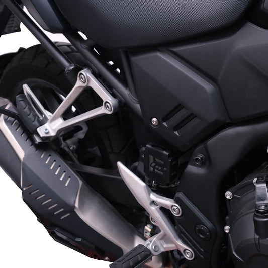 Protezione Serbatoio Liquido Freni Nera per Honda NX500 2025